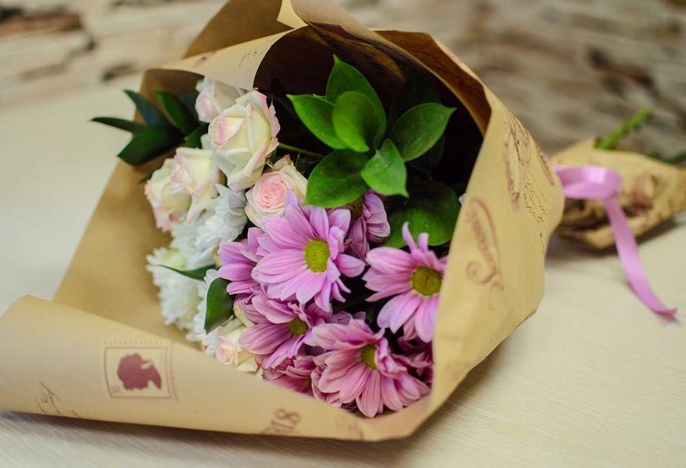 Букет цветов из: Розы и Хризантемы в Жаворонки