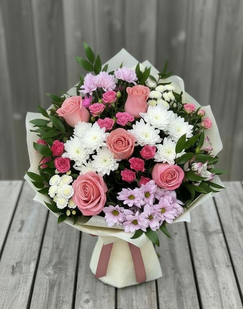 Букет цветов из: Альстромерии, Гвоздики, Розы и Хризантемы в Жаворонки