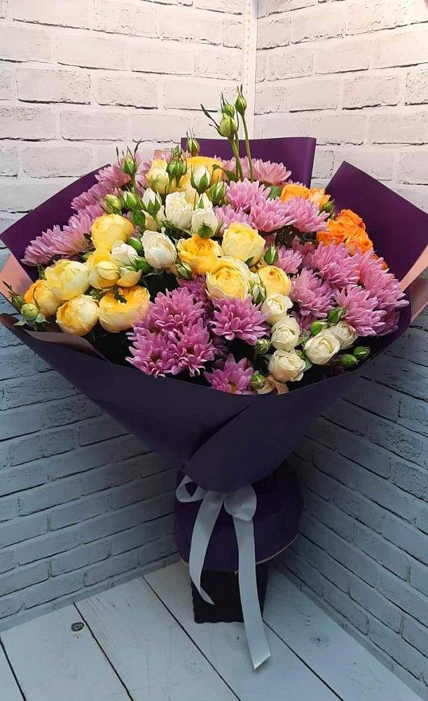 Букет цветов из: Хризантемы и Розы в Жаворонки