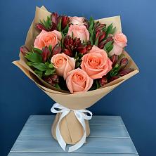 Букет цветов из:  Розы и Альстромерии в Жаворонки