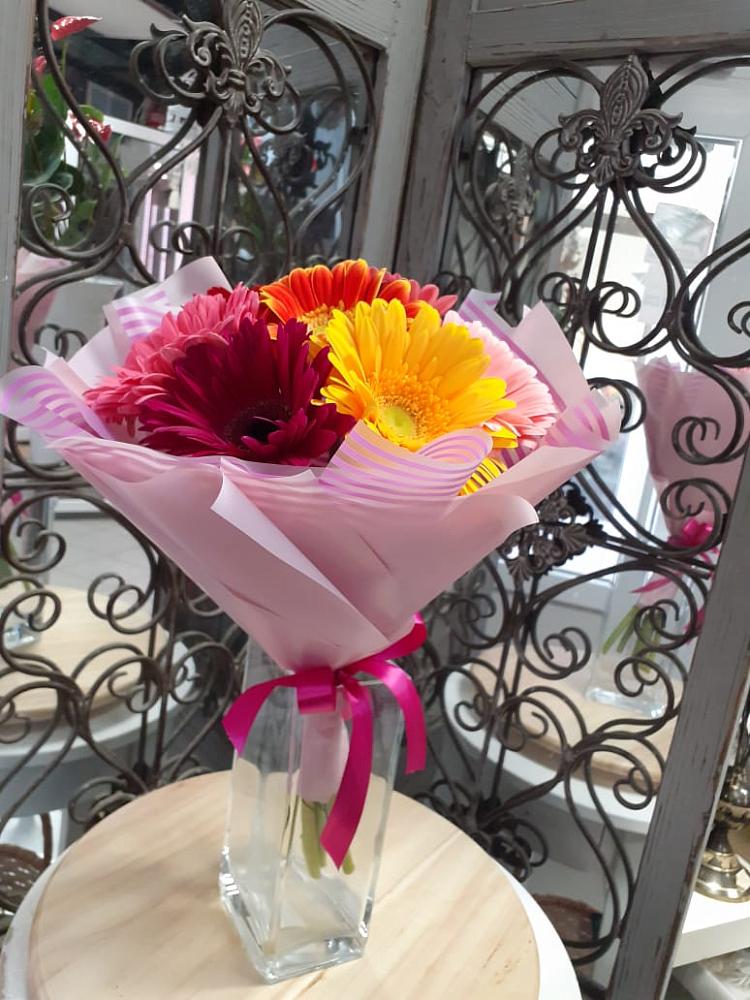 Букет цветов из: Герберы в Жаворонки