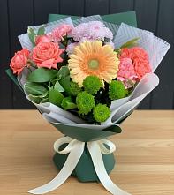 Букет цветов из:  Гвоздики, Розы, Герберы и Хризантемы в Жаворонки