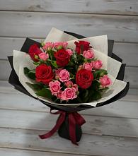 Букет цветов из:  Розы #REPLACE_PRED# Жаворонки